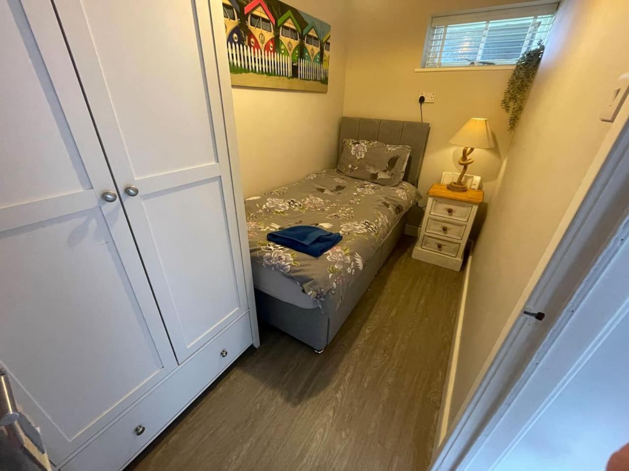 3 Bedroom Deganwy Sea View Beach House Ll31 Exterior foto