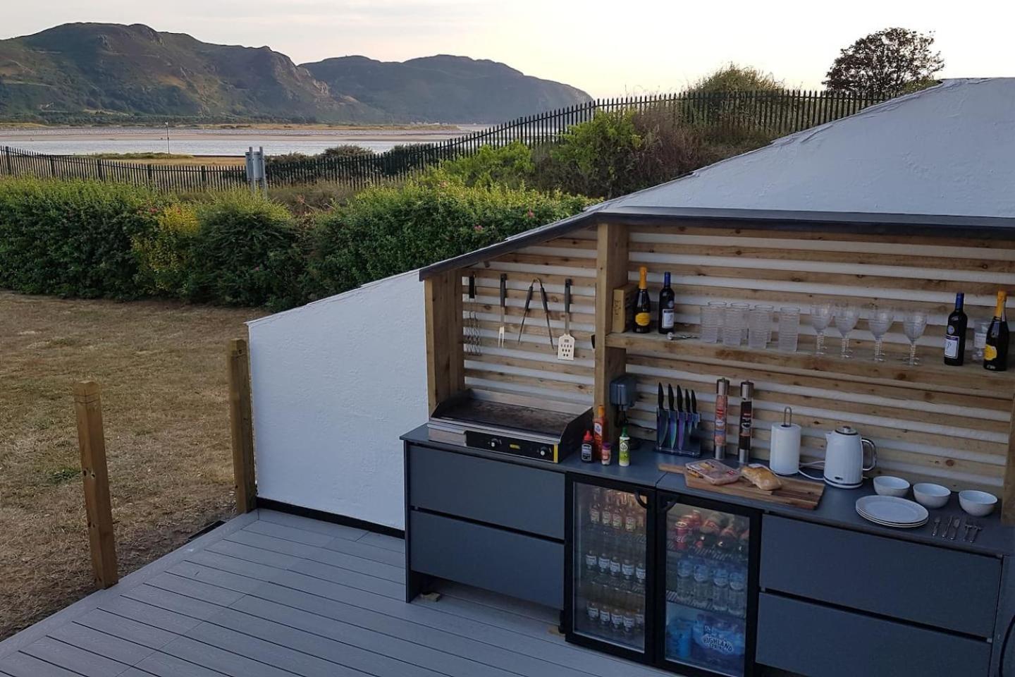 3 Bedroom Deganwy Sea View Beach House Ll31 Exterior foto