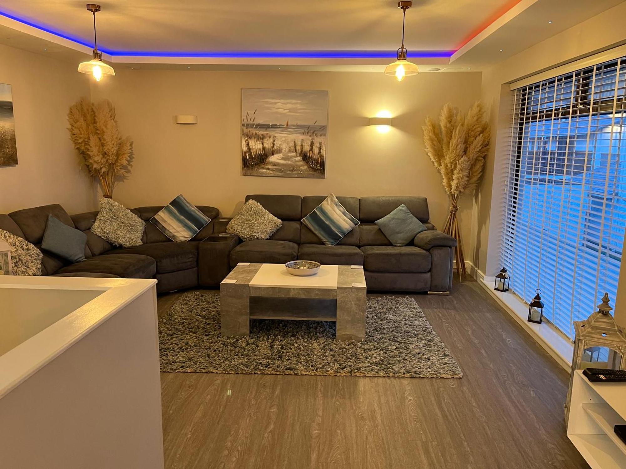3 Bedroom Deganwy Sea View Beach House Ll31 Exterior foto