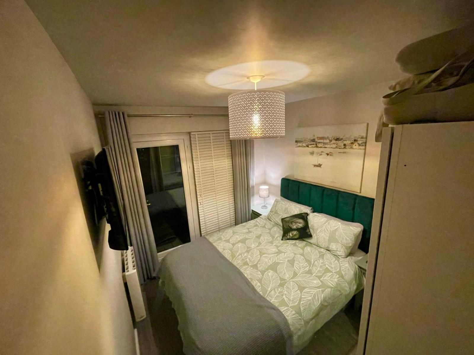 3 Bedroom Deganwy Sea View Beach House Ll31 Exterior foto